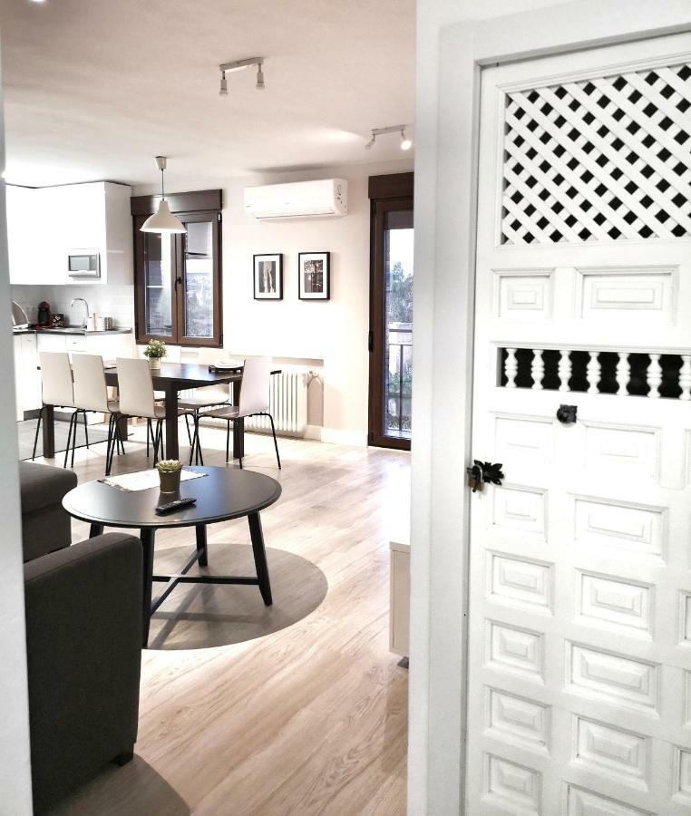 Apartamento Leyenda de la Cava Toledo Exterior foto